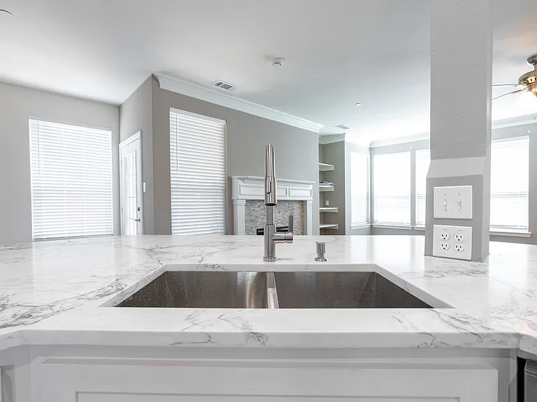 515 Southridge Way — Photo 8