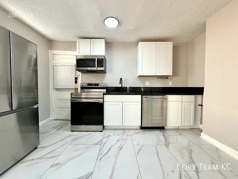 4511 Roanoke Pkwy #4509-2 — Photo 3