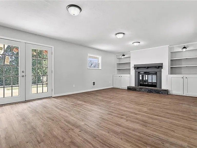 2nd image of 52247 East Dr