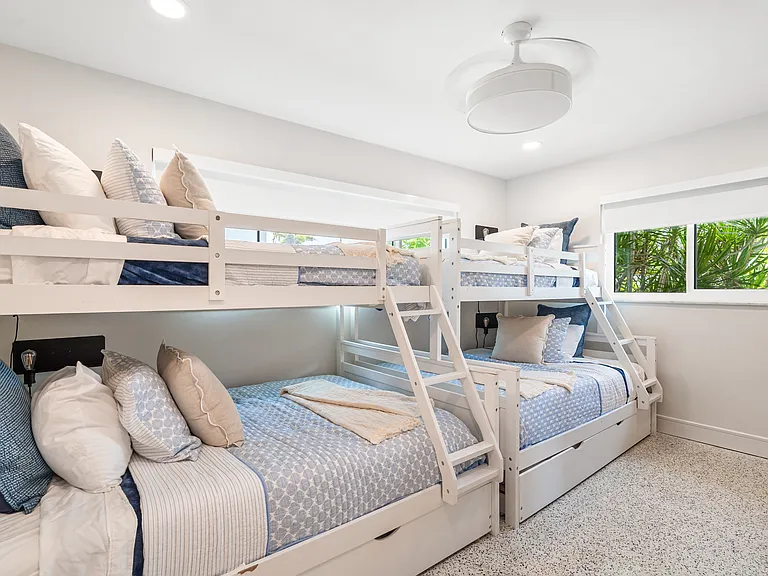 2882 W Vina Del Mar Blvd — Photo 37