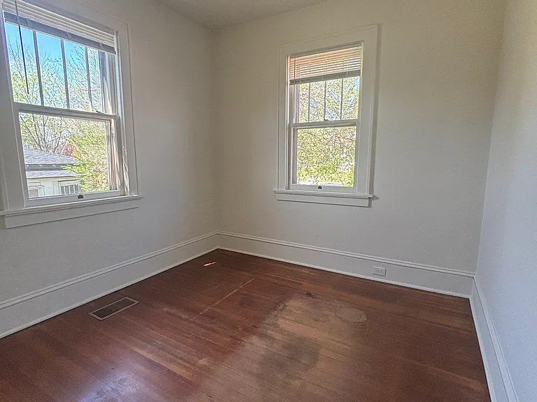 2632 Clifton St NW — Photo 11