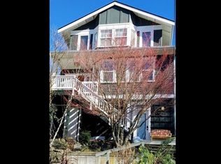 914 Davis Pl S, Seattle, WA 98144