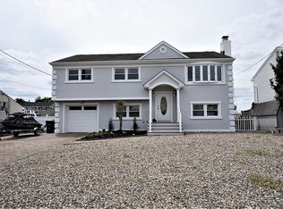 12 Homewood Dr, Brick, NJ 08723