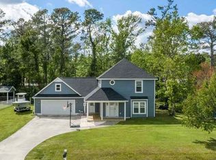 2101 Joslyn Dr, Morehead City, NC 28557