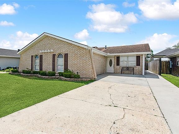 2nd image of 3709 Plaza Dr