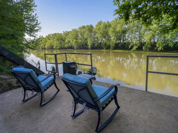 678 Ponderosa Rd, Bastrop, TX 78602