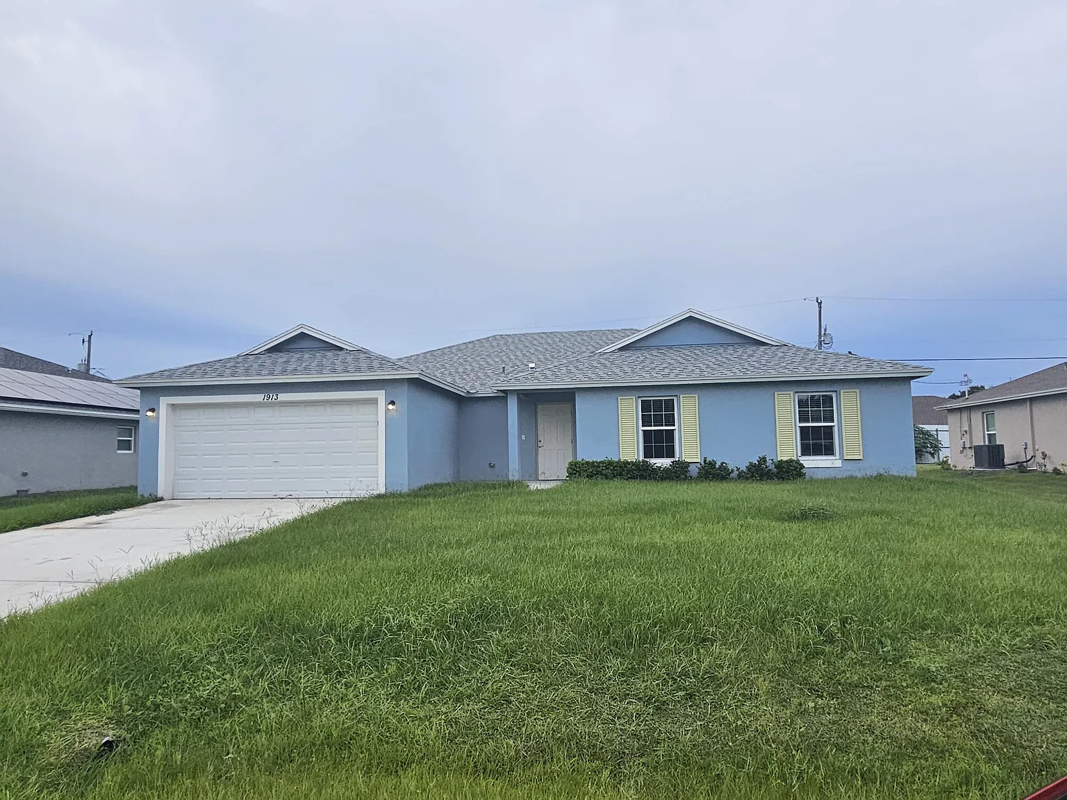 4 bed, 2.0 bath, 1915 sqft, $2,850 — Photo 1