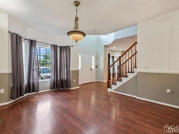 4th image of 134 Forest Dr