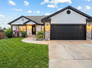 2714 Elm Creek Dr, Junction City, KS 66441