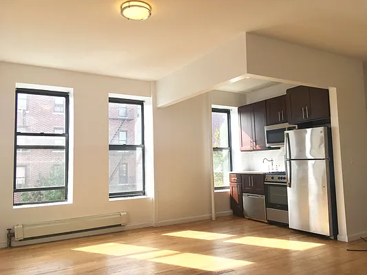 Rented by Premier Metro Realty Corp | media 10