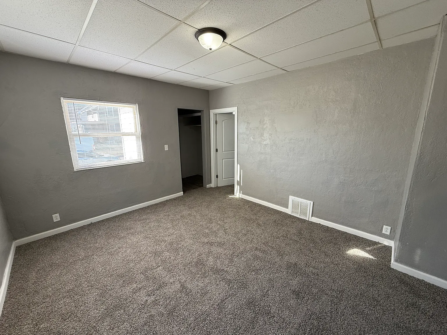 116 N Van Eps Ave — Photo 3