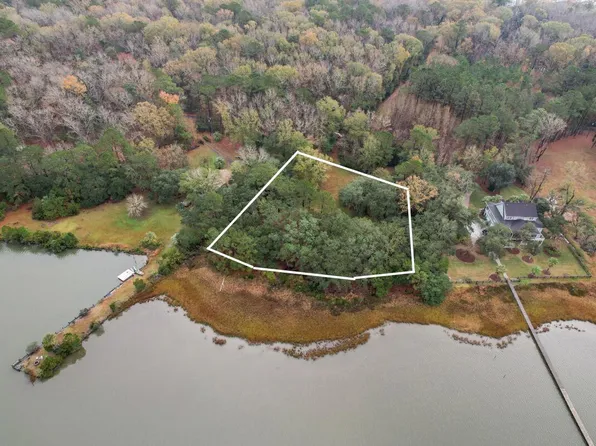 6540 Beagle Club Rd, Hollywood, SC 29449