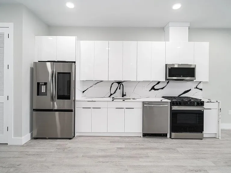 187 Culver Ave #508 — Photo 3