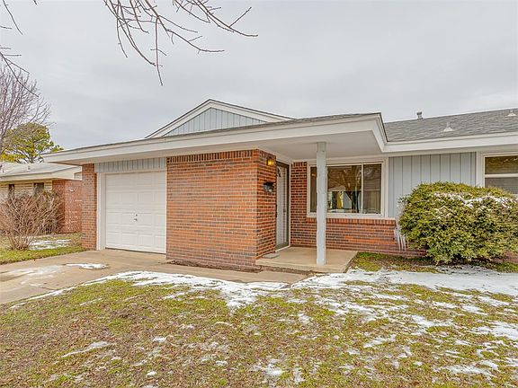 3rd image of 1507 Denison Dr