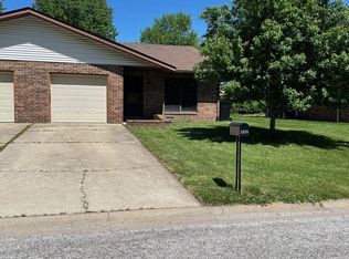 2153 Scheel St, Belleville, IL 62221