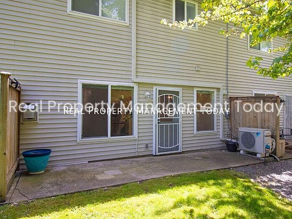 4th image of 7201 194th Ave E APT C