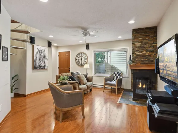 2020 Ridge Dr APT 16, Saint Louis Park, MN 55416