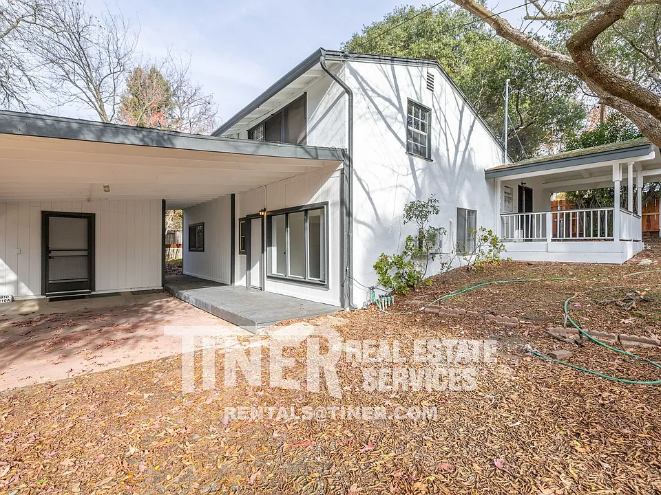 4910 Gastman Way #B