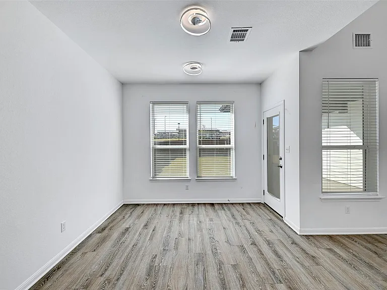 6411 Velvet Leaf Ln — Photo 13