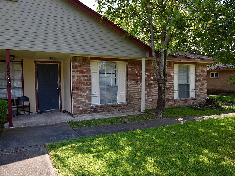 1st image of 19539 Lazy Valley Dr