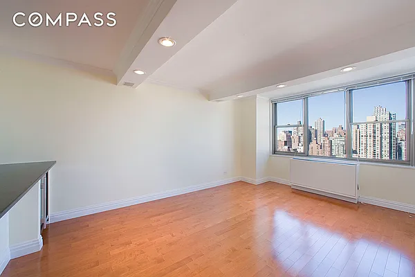 Sold by Compass | media 23