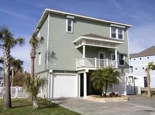 13811 Windlass Cir, Galveston, TX 77554