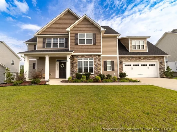 2268 Volta Dr, Fayetteville, NC 28304