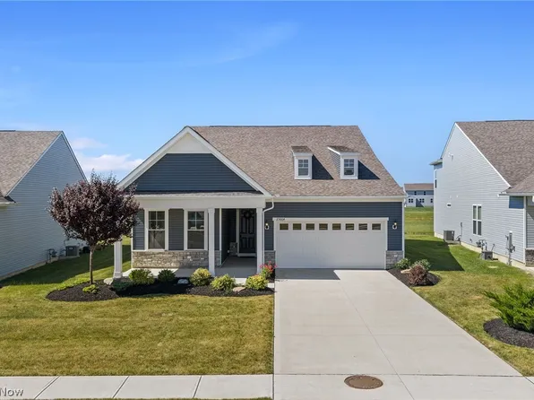 23664 Saint Andrews Dr, Columbia Station, OH 44028