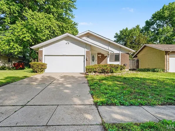3145 Chicory Creek Ln, Florissant, MO 63031