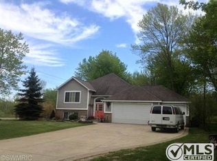 13624 Hidden Acres Dr, Holland, MI 49424