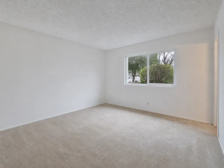 20087 Pacifica Dr — Photo 13