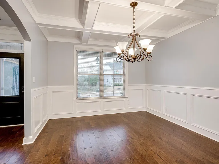 8647 Crenshaw Dr — Photo 7