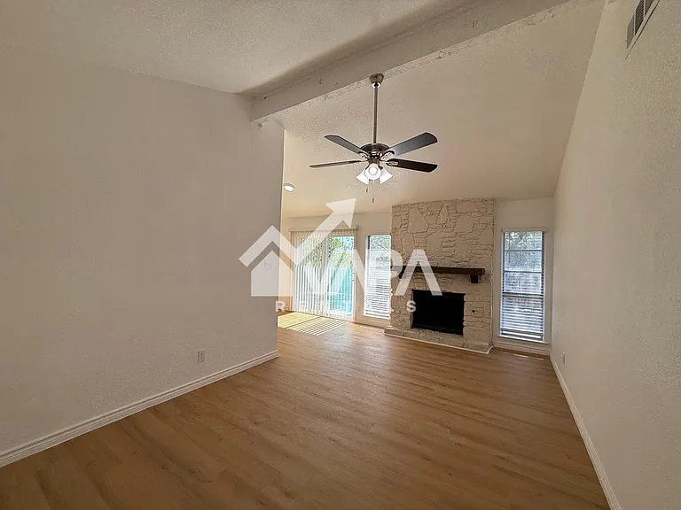 9318 Adams Hill Dr — Photo 10
