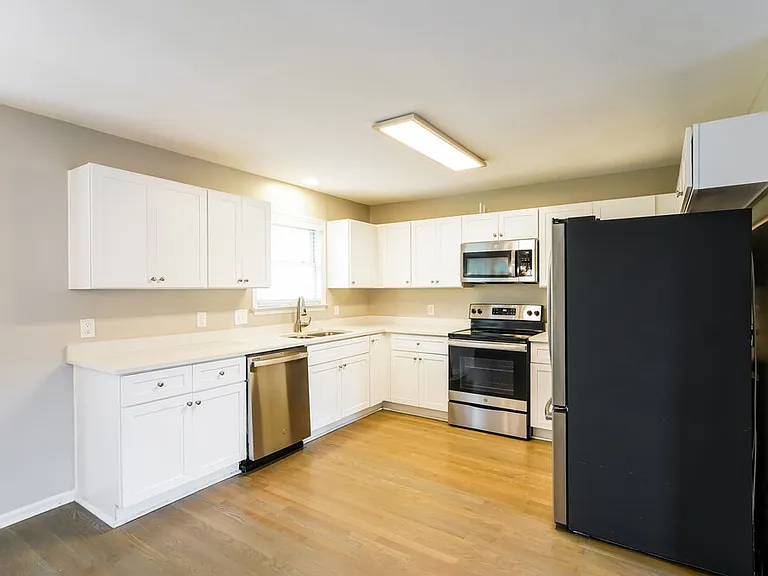 1212 Orchard Mountain Ct — Photo 7