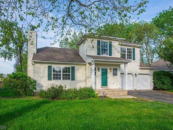 2nd image of 30 Colby Ct