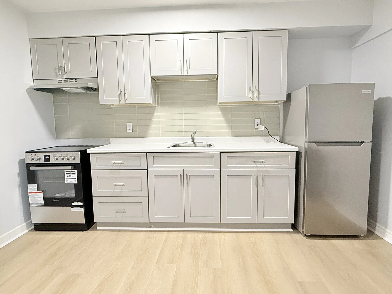 2 bed, $1,600 — Photo 2