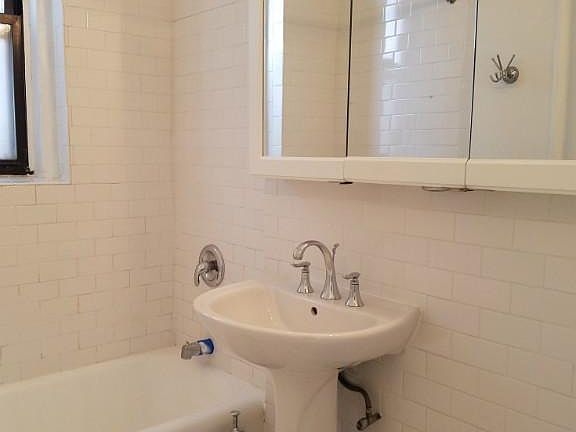 3rd image of 4309 47th Ave APT 4R