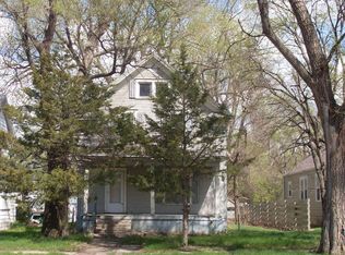 230 Idaho Ave SE, Huron, SD 57350