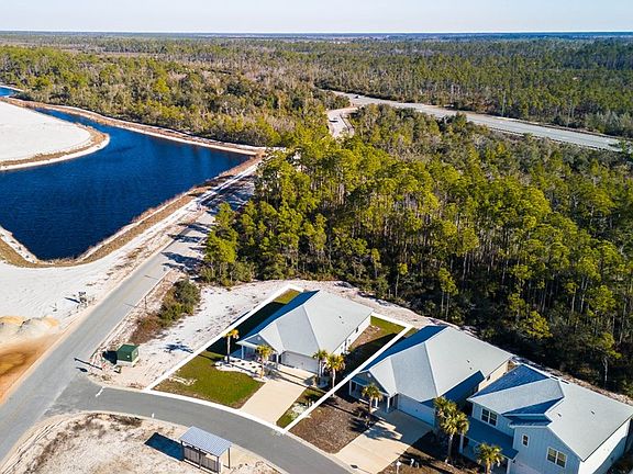 4th image of 988 Backwater Rd