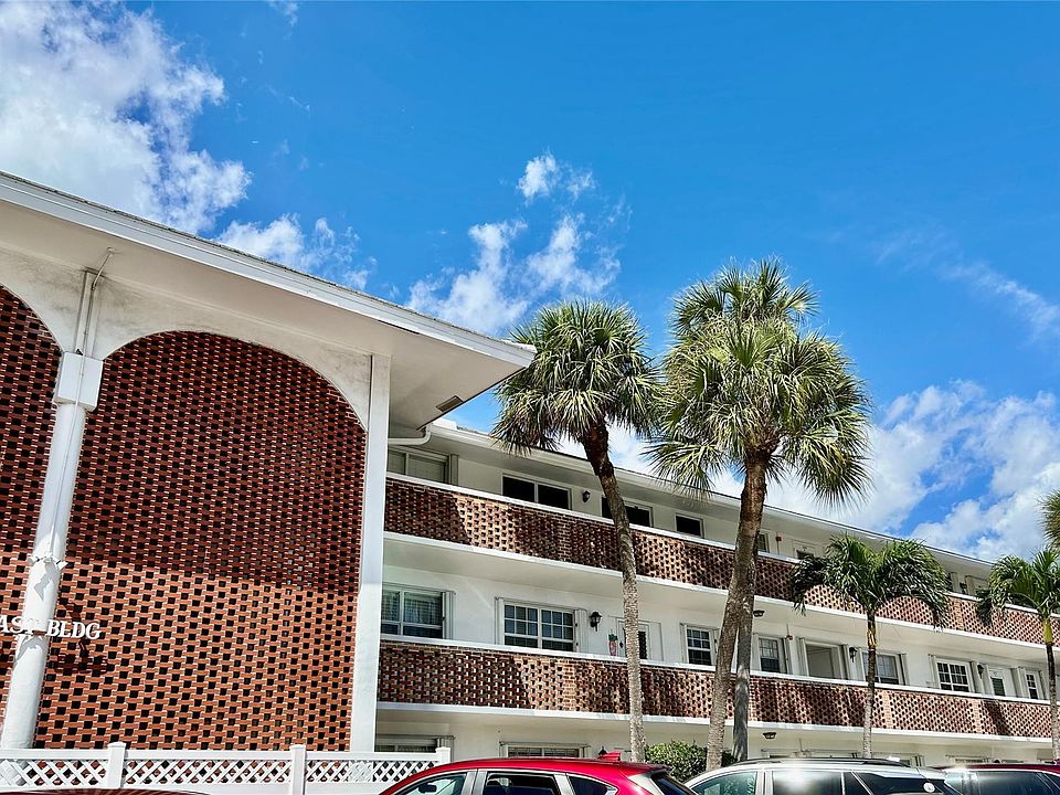 1st image of 2050 NE 39th Street #105E