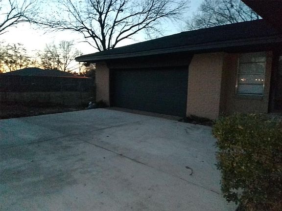 4th image of 1025 Norton Dr
