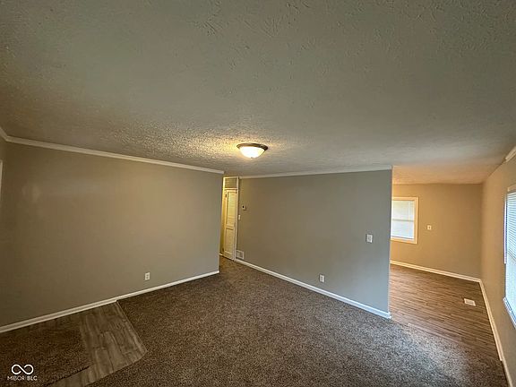 5th image of 3742 N Wittfield St