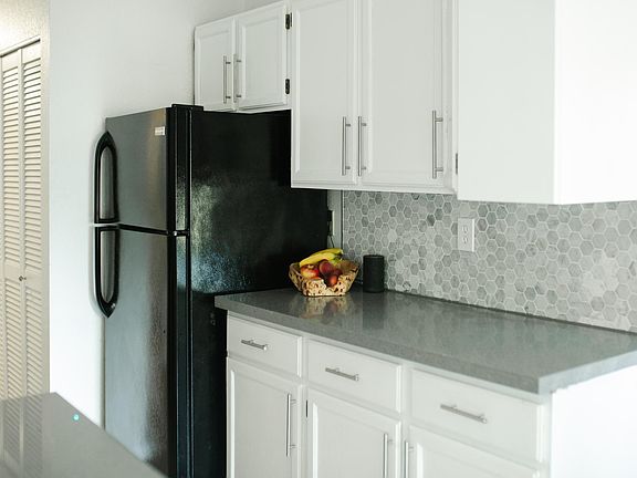 5th image of 4200 Factoria Blvd SE APT B1