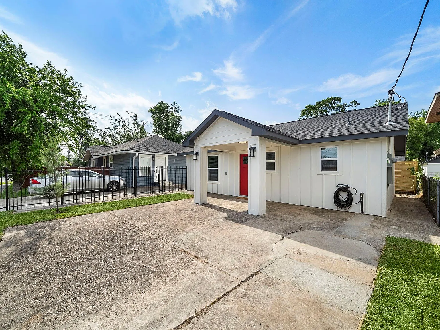 2 bed, 1.0 bath, 768 sqft, $2,200 — Photo 3