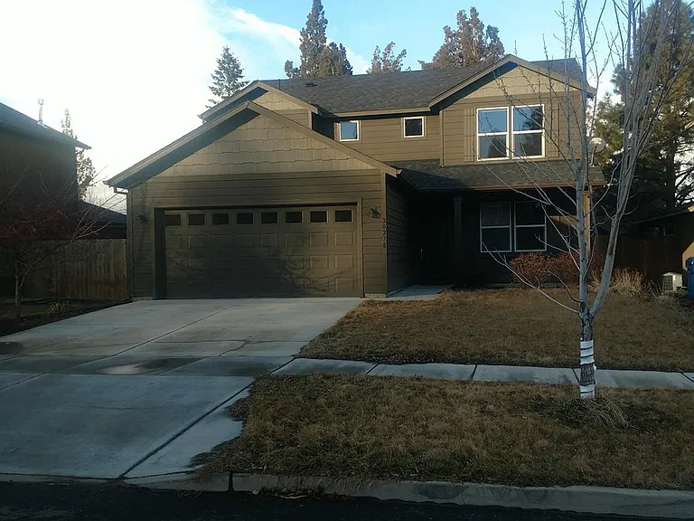 4-bedroom rental at 20278 Knightsbridge Pl, Bend, OR