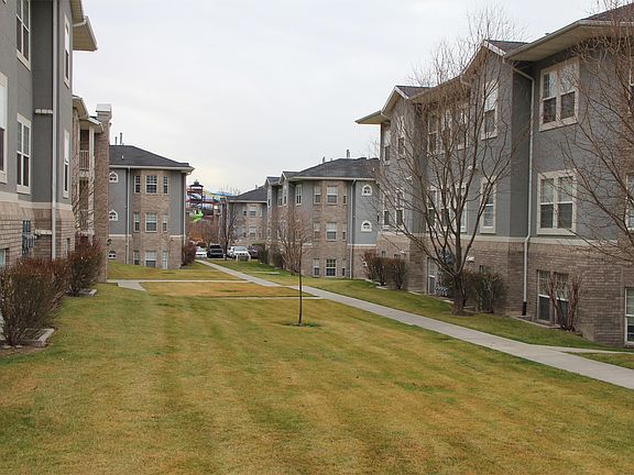 5th image of 363 N Belmont Pl #141