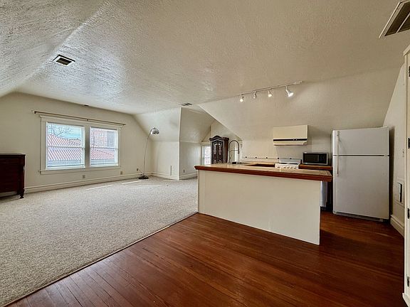 2nd image of 3415 Locust St #4