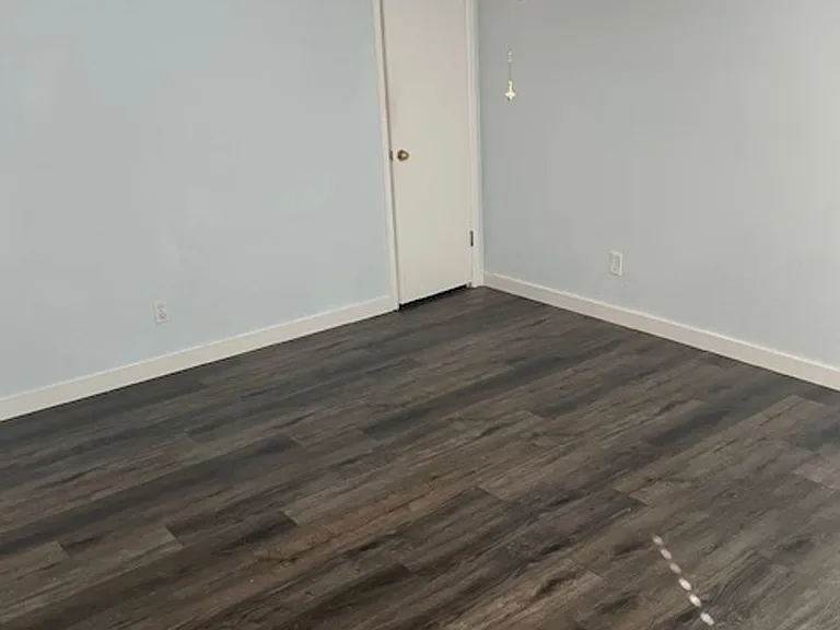 4300 Mackey Dr — Photo 2