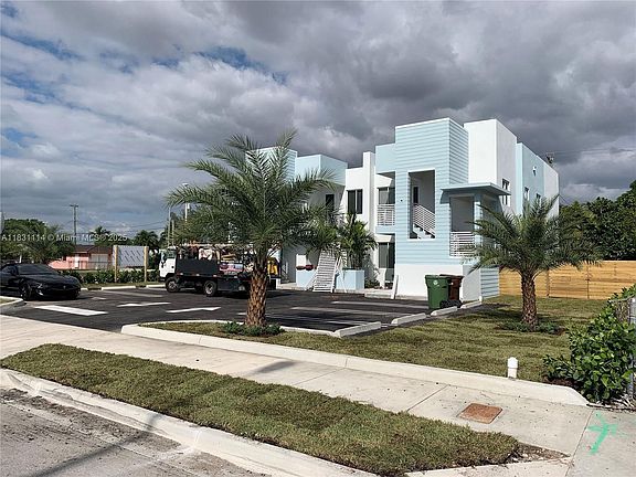 4th image of 807 E 28th St #807