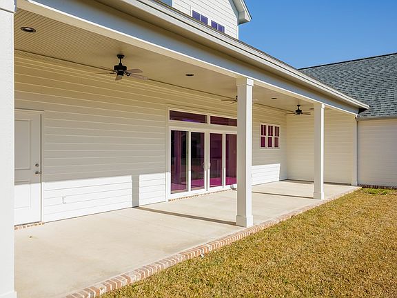 5th image of 3902 Island Creek Rd